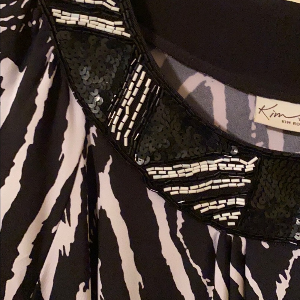 Dress - Picture 2 of 3